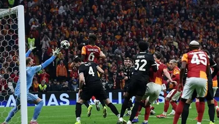 'Ne yazık ki...' ABD'lilerden Fenerbahçe ve Galatasaray analizi: Şampiyonlar Ligi için dikkat çeken tabir 5 ne yazik ki abdlilerden fenerbahce ve galatasaray analizi sampiyonlar ligi icin dikkat ceken tabir jlbqmy2t