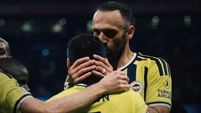 'Ne yazık ki...' ABD'lilerden Fenerbahçe ve Galatasaray analizi: Şampiyonlar Ligi için dikkat çeken tabir 7 ne yazik ki abdlilerden fenerbahce ve galatasaray analizi sampiyonlar ligi icin dikkat ceken tabir q4Kzr1Jq