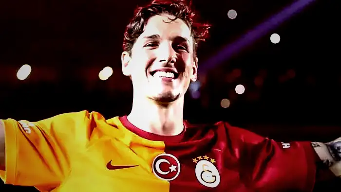 Nicolò Zaniolo'dan Galatasaray ve transfer itirafı! 'Çalkantılı bir yaz geçirdim' | 'Leao yanlışsız bir karar verdi' 12 nicol zaniolodan galatasaray ve transfer itirafi calkantili bir yaz gecirdim leao yanlissiz bir pAz1PFC2