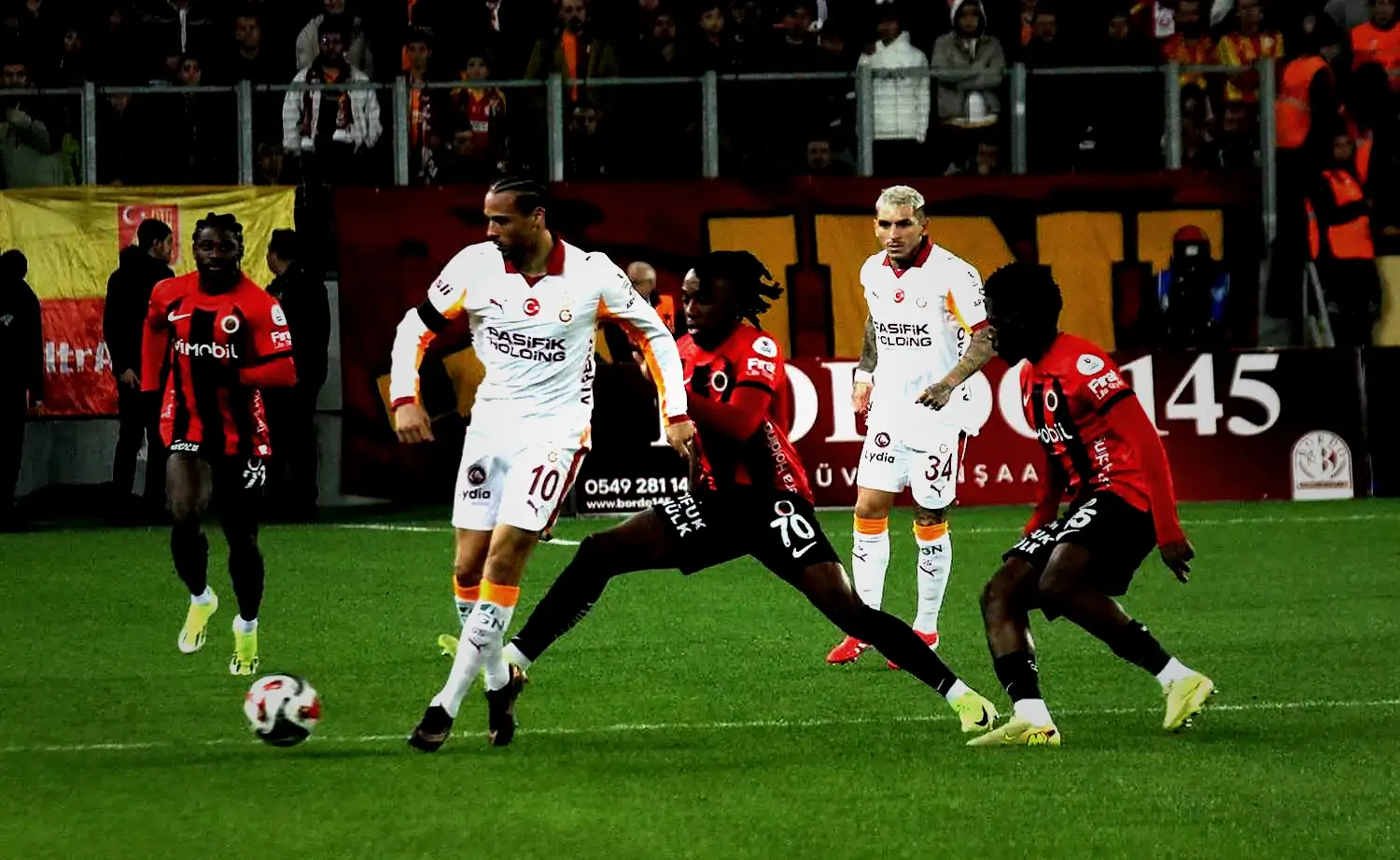Okan Buruk'tan flaş tercih! İşte Galatasaray'ın Gençlerbirliği maçı 11'i 3 okan buruktan flas tercih iste galatasarayin genclerbirligi maci 11i 1 UVMF3C6v
