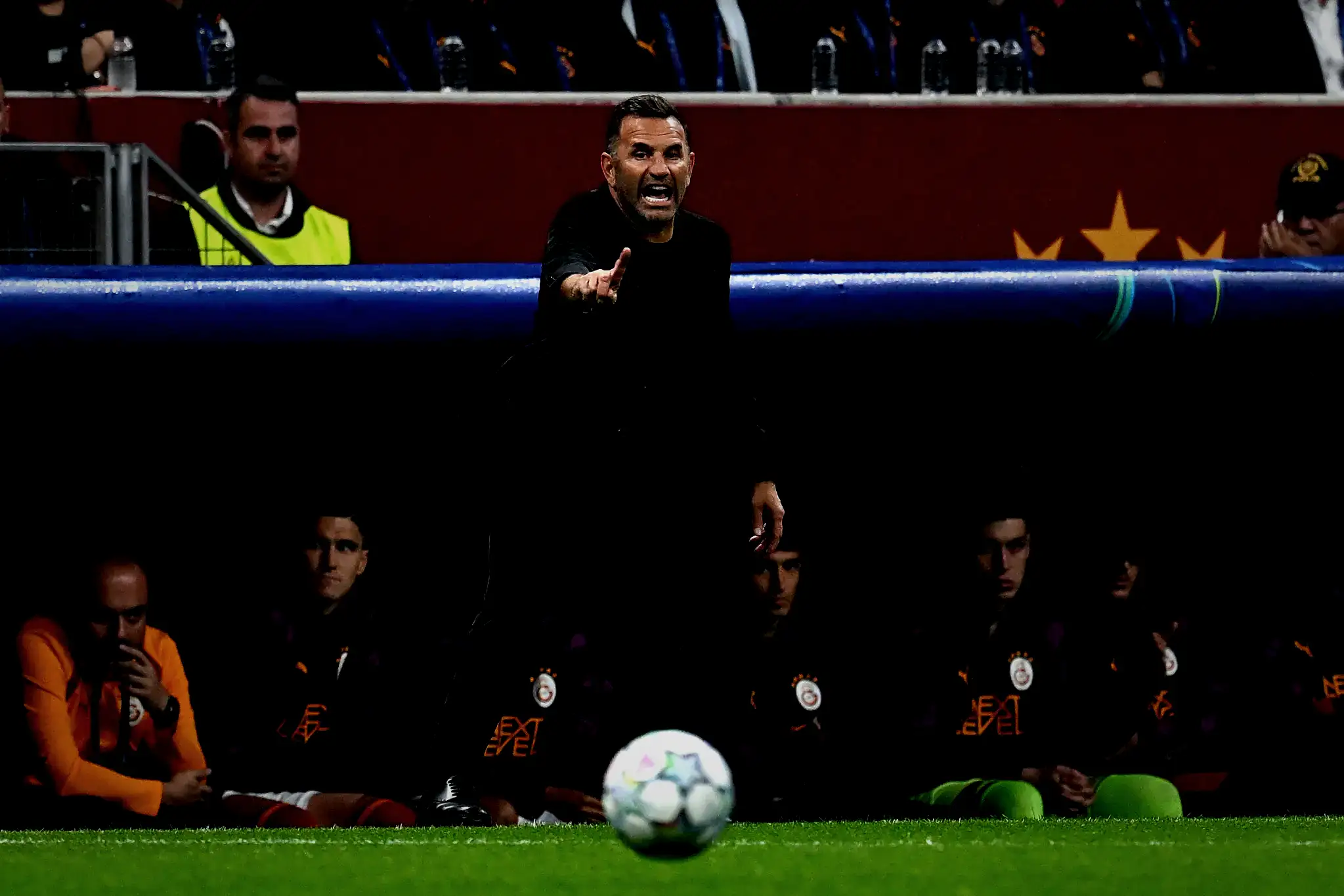 Okan Buruk'tan Galatasaray'a sert uyarı! Lille maçı öncesi soyunma odasında neler yaşandı? 7 okan buruktan galatasaraya sert uyari lille maci oncesi soyunma odasinda neler yasandi 5 1h88eUbO
