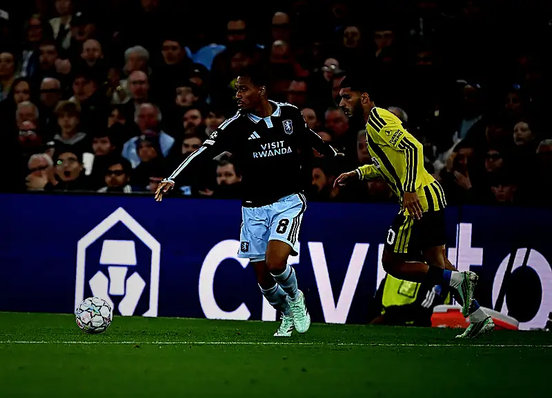 Ömer Üründül'den Aston Villa-Fenerbahçe maçı değerlendirmesi: Bir tek Oğuz Aydın ayakta kaldı 6 omer urundulden aston villa fenerbahce maci degerlendirmesi bir tek oguz aydin ayakta kaldi 4 tqHrwY77