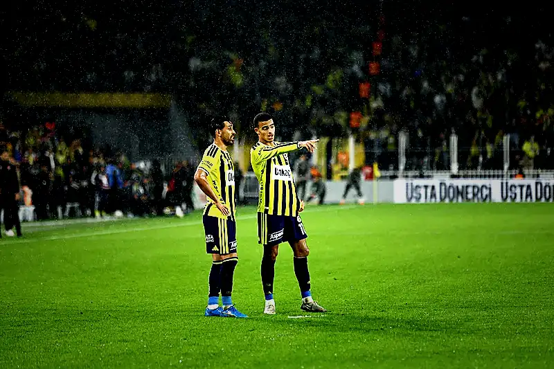 Ömer Üründül'den Fenerbahçe-Corendon Alanyaspor maçı yorumları: İsmail Kartal erken uyandı! 3 omer urundulden fenerbahce corendon alanyaspor maci yorumlari ismail kartal erken uyandi 1