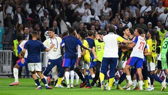 ÖZEL | UEFA, soruşturma açtı pekala şimdi ne olacak? Guendouzi ve Greenwood ne kadar ceza alacak? '5 maça kadar...' 5 ozel uefa sorusturma acti pekala simdi ne olacak guendouzi ve greenwood ne kadar qdkYAh8Y