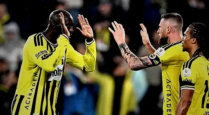 (ÖZET) Fenerbahçe derbi öncesi yanılgı yapmadı! 3 puanı 3 golle aldı | Fenerbahçe - Alanyaspor maç sonucu: 3-0 6 ozet fenerbahce derbi oncesi yanilgi yapmadi 3 puani 3 golle aldi fenerbahce 3NwHEaVq