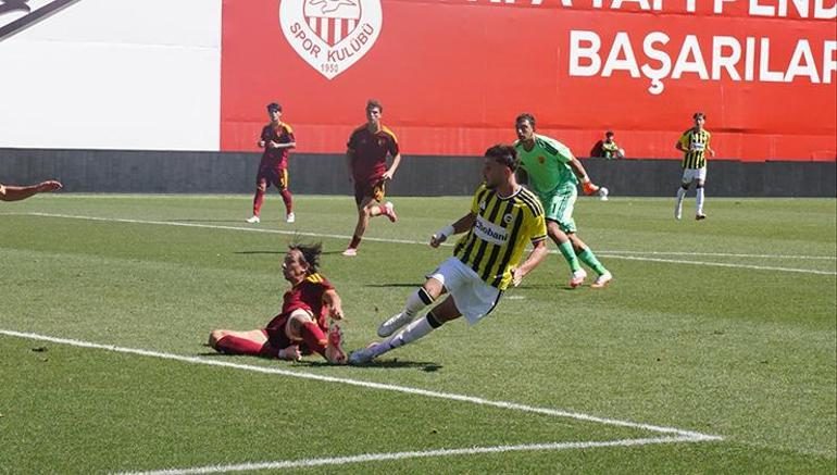 (ÖZET) Fenerbahçe sonunu getirmedi | Fenerbahçe-Roma UEFA Gençlik Ligi maç sonucu: 2-4 2 ozet fenerbahce sonunu getirmedi fenerbahce roma uefa genclik ligi mac sonucu 2 4 0 XNCKEzih