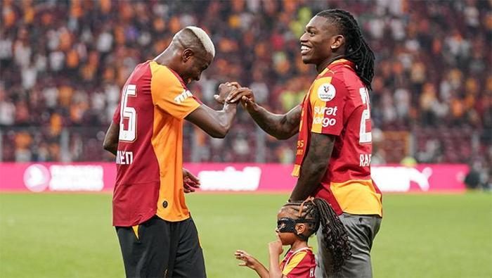Rafael Leao'dan peş peşe itiraflar! Galatasaray, Osimhen, Türkiye ve İstanbul 'Daha sonra anlatacağım...' 5 rafael leaodan pes pese itiraflar galatasaray osimhen turkiye ve istanbul daha sonra anlatacagim 3 1U6jWALQ