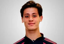 real madridde eylul ayinin oyuncusu secilen arda guler mukafatini aldi gjQPFpt9