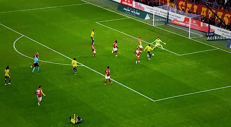 Romelu Lukaku, karşı karşıya Uğurcan Çakır'ı geçemedi 1 romelu lukaku karsi karsiya ugurcan cakiri gecemedi XDnGaTub