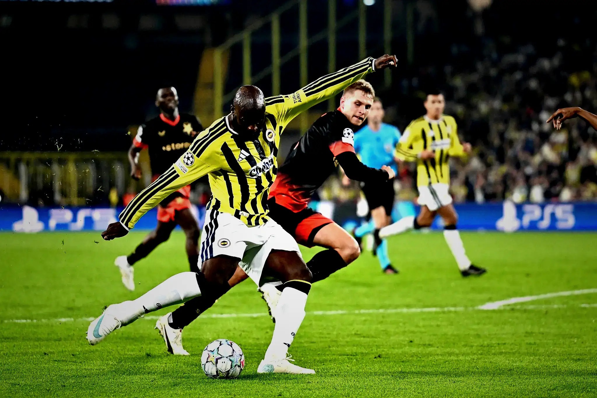 Spor müellifleri Fenerbahçe-Slavia Prag maçını yorumladı: S. Praglı oyuncular bile inanamadı! 16 spor muellifleri fenerbahce slavia prag macini yorumladi s pragli oyuncular bile inanamadi 14 Ar61f6by