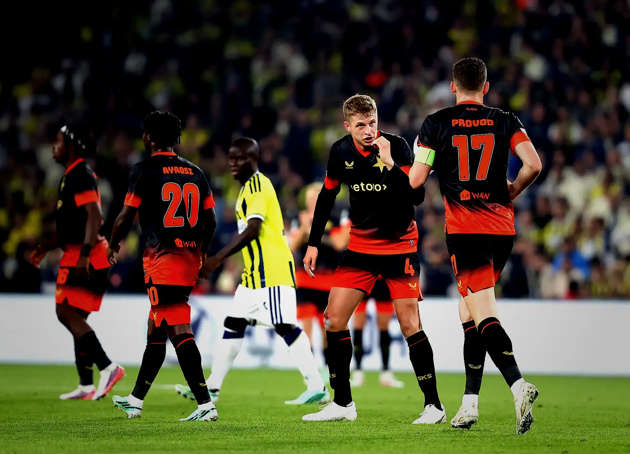 Spor müellifleri Fenerbahçe-Slavia Prag maçını yorumladı: S. Praglı oyuncular bile inanamadı! 5 spor muellifleri fenerbahce slavia prag macini yorumladi s pragli oyuncular bile inanamadi 3 7qSOQLXP