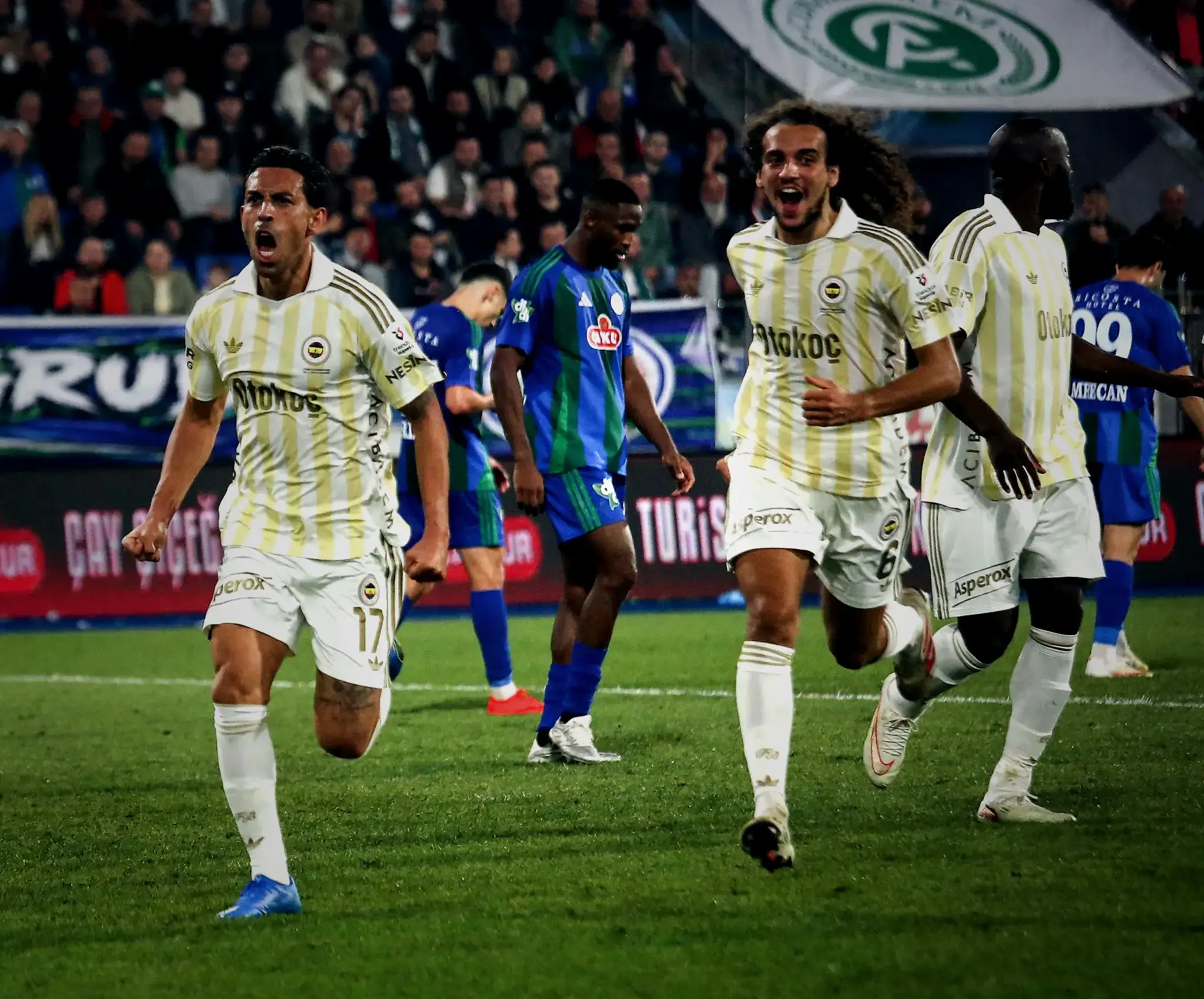 spor muellifleri fenerbahcenin dev macini yorumladi asensionun liderligi katki saglar 2 jZm7XNjJ