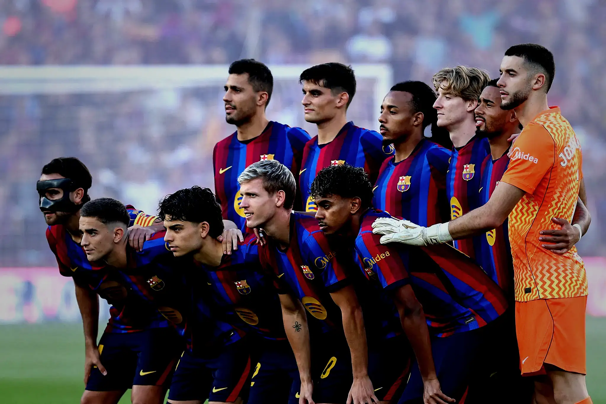 Spor müellifleri Galatasaray'ın dev maçını yorumladı: Barcelona'yı yenmek çok güç lakin imkansız değil! 3 spor muellifleri galatasarayin dev macini yorumladi barcelonayi yenmek cok guc lakin imkansiz degil 1 gFgyPebH
