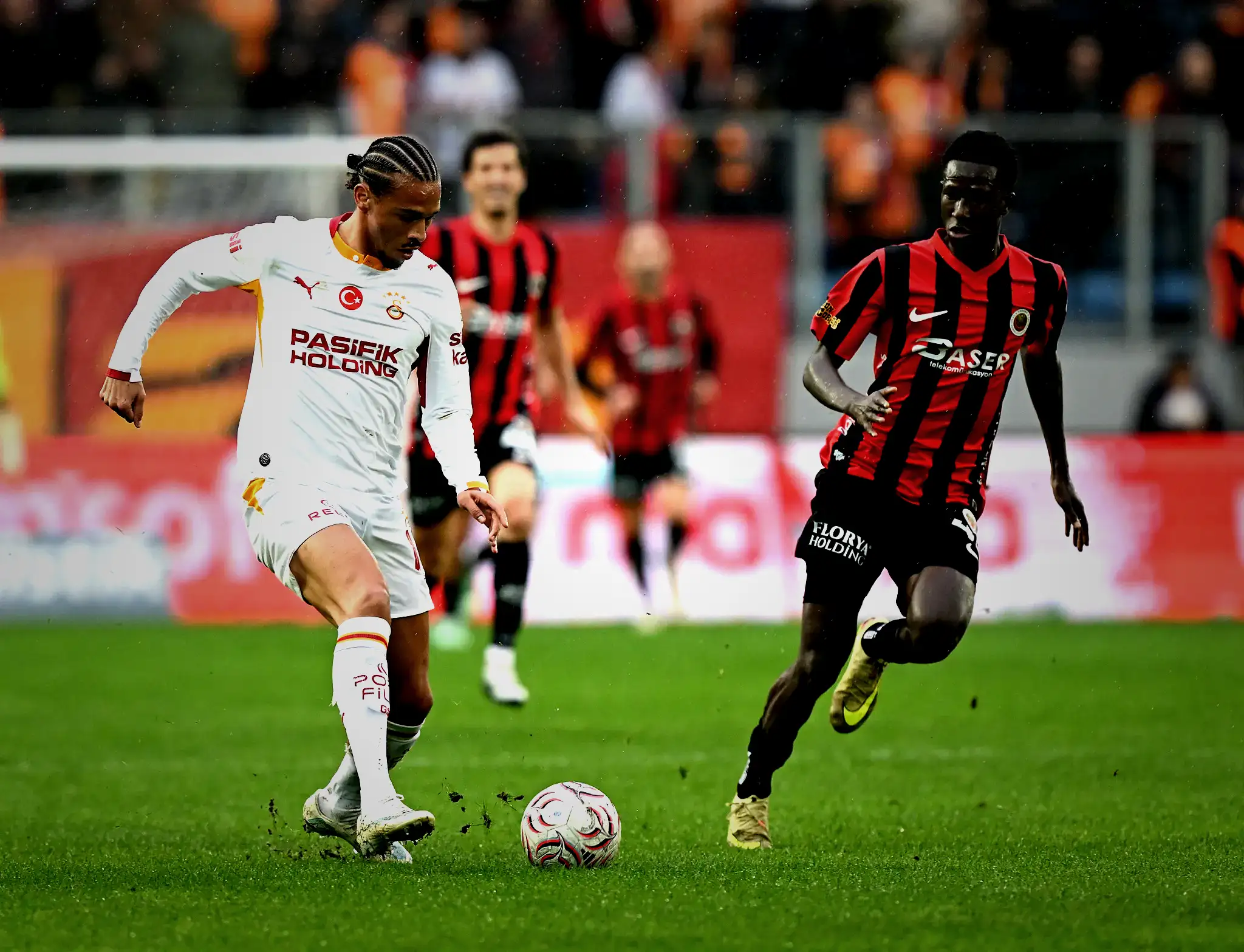Spor müellifleri Gençlerbirliği-Galatasaray maçını yorumladı: Kör topal yoluna devam ediyor! 3 spor muellifleri genclerbirligi galatasaray macini yorumladi kor topal yoluna devam ediyor 1 geIKGdM8