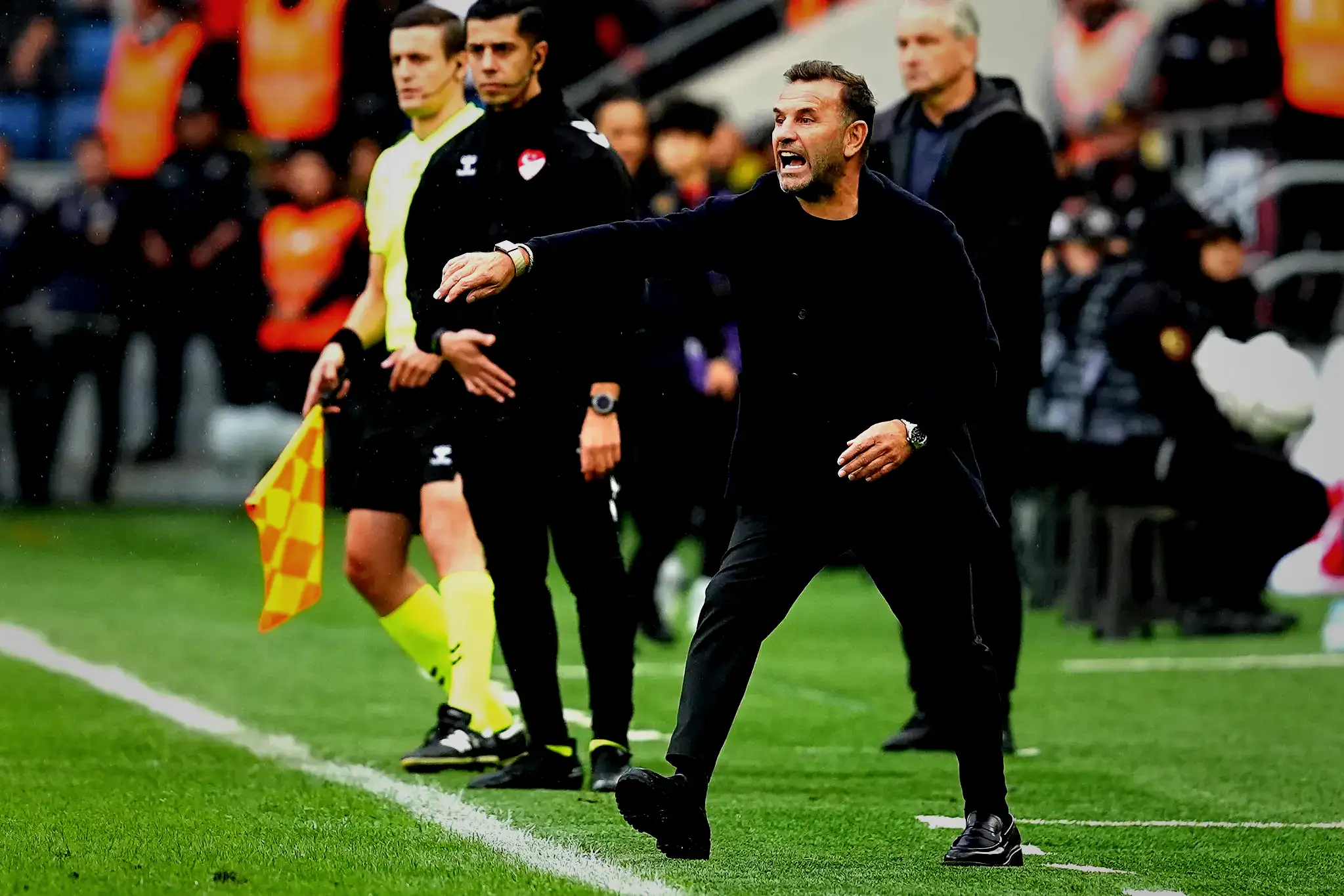 Spor müellifleri Gençlerbirliği-Galatasaray maçını yorumladı: Kör topal yoluna devam ediyor! 5 spor muellifleri genclerbirligi galatasaray macini yorumladi kor topal yoluna devam ediyor 3 eA1LSdI5