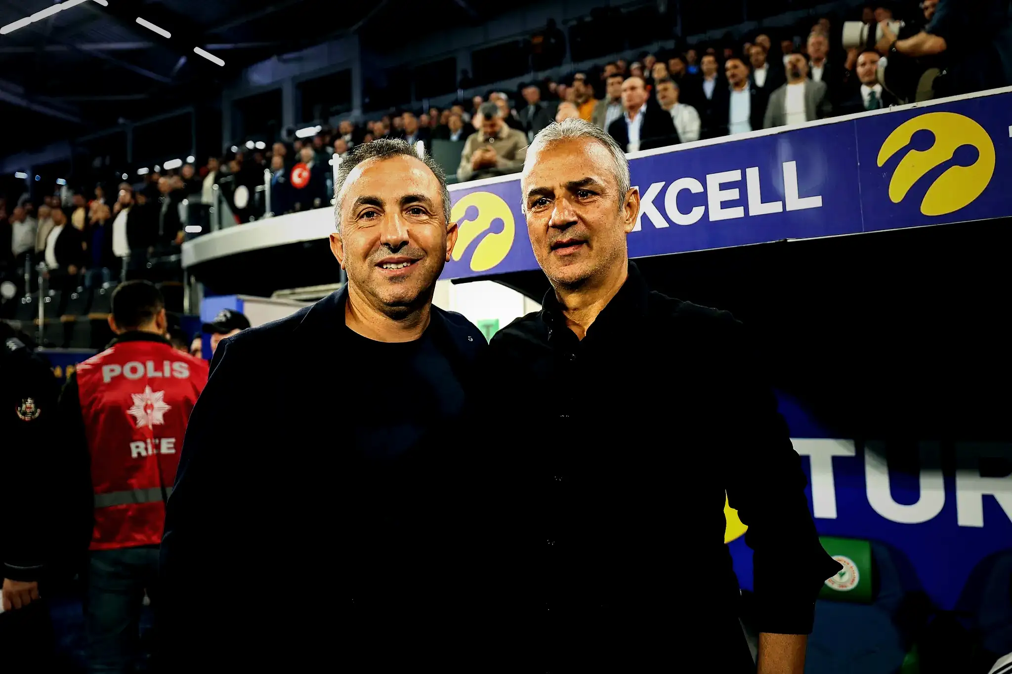 Spor muharrirleri Çaykur Rizespor-Fenerbahçe maçını değerlendirdi! 2 spor muharrirleri caykur rizespor fenerbahce macini degerlendirdi 0