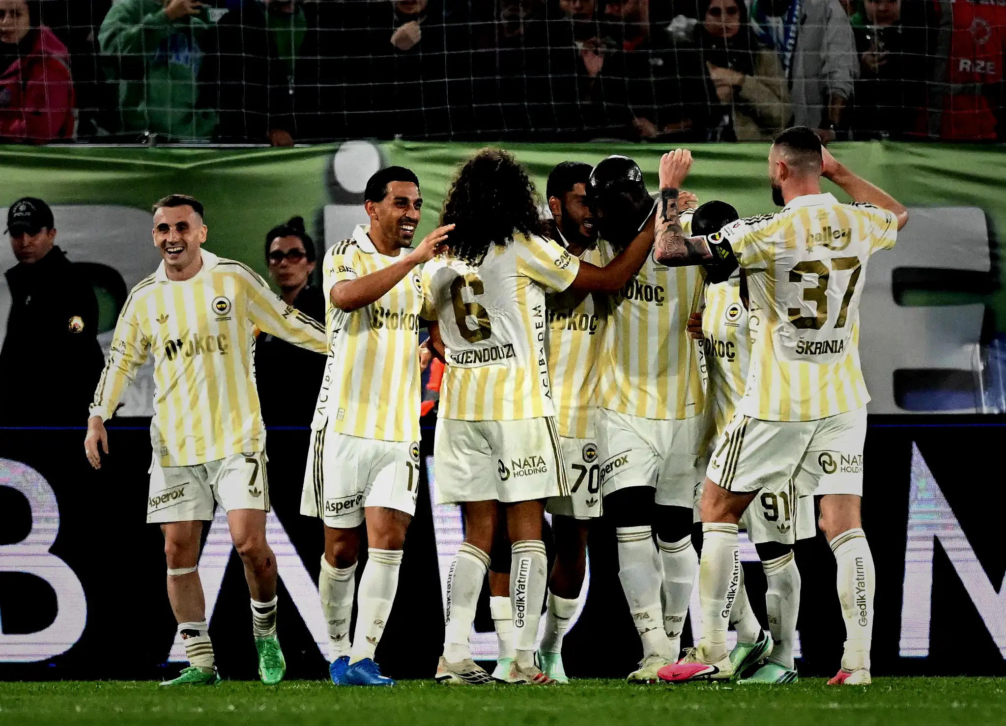 Spor muharrirleri Çaykur Rizespor-Fenerbahçe maçını değerlendirdi! 7 spor muharrirleri caykur rizespor fenerbahce macini degerlendirdi 5 yGQk3XMu