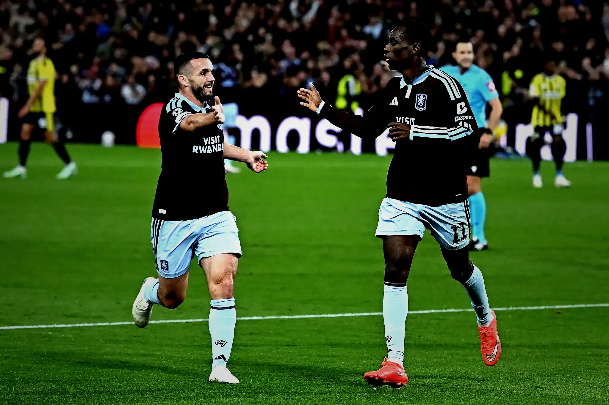 spor muharrirlerinden aston villa fenerbahce maci degerlendirmesi hoca maci bizim uzere izledi 12 LCrAKHIU