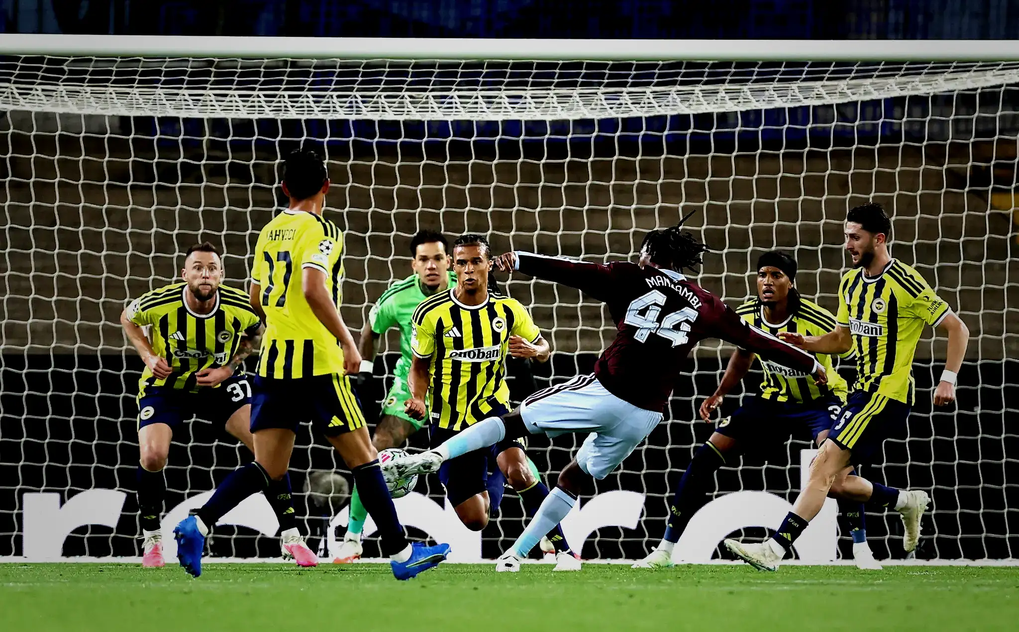 spor muharrirlerinden aston villa fenerbahce maci degerlendirmesi hoca maci bizim uzere izledi 13 FWzt7quj