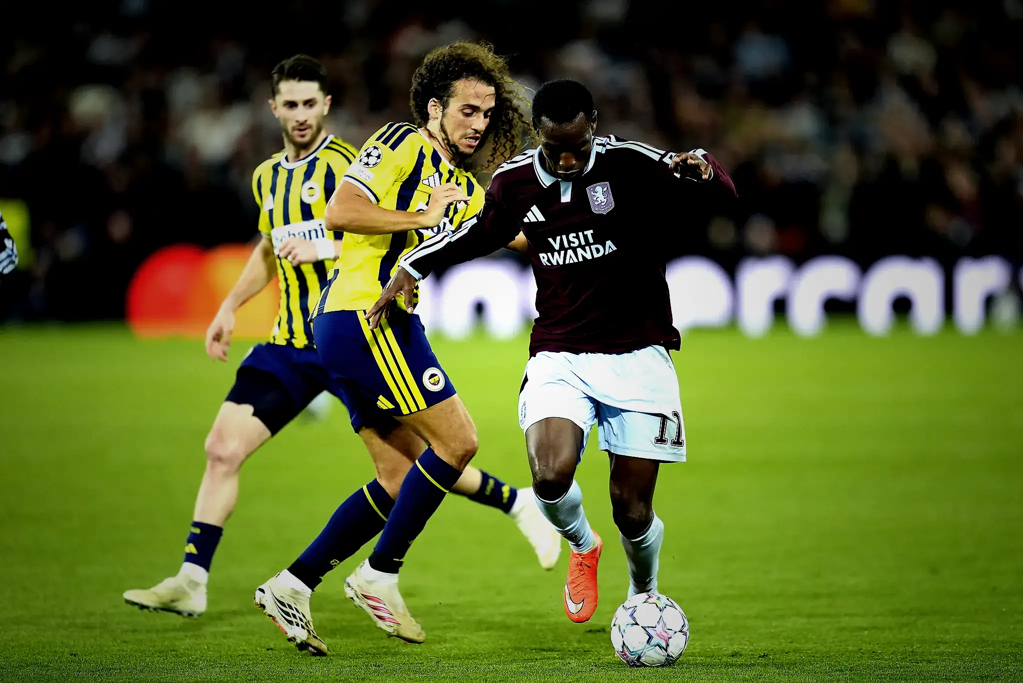 spor muharrirlerinden aston villa fenerbahce maci degerlendirmesi hoca maci bizim uzere izledi 15 vNJIjDY6
