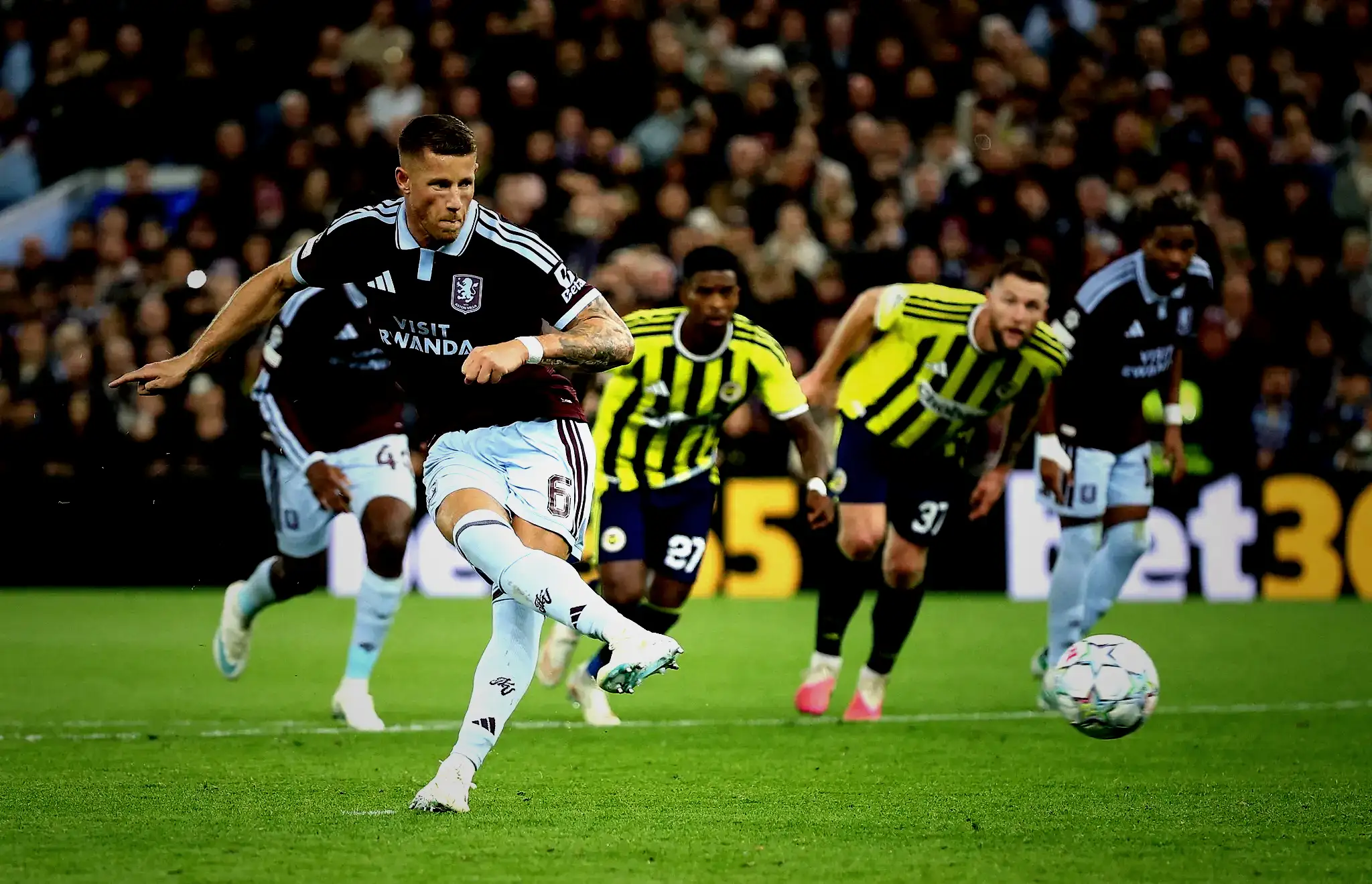 spor muharrirlerinden aston villa fenerbahce maci degerlendirmesi hoca maci bizim uzere izledi 6 zCYVfDVd