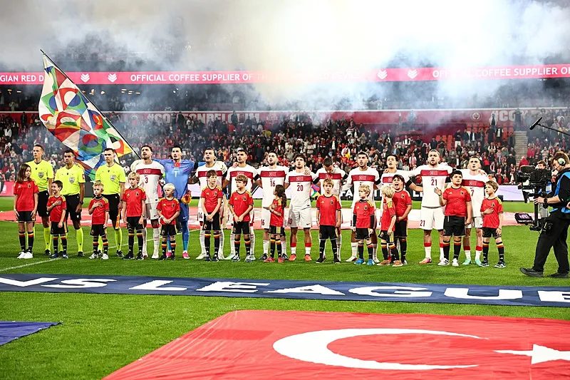 Spor muharrirlerinden Belçika-Türkiye maçı yorumu! "Montella'nın elinde eriyip gidiyor" 2 spor muharrirlerinden belcika turkiye maci yorumu montellanin elinde eriyip gidiyor 0 PRQIzjya