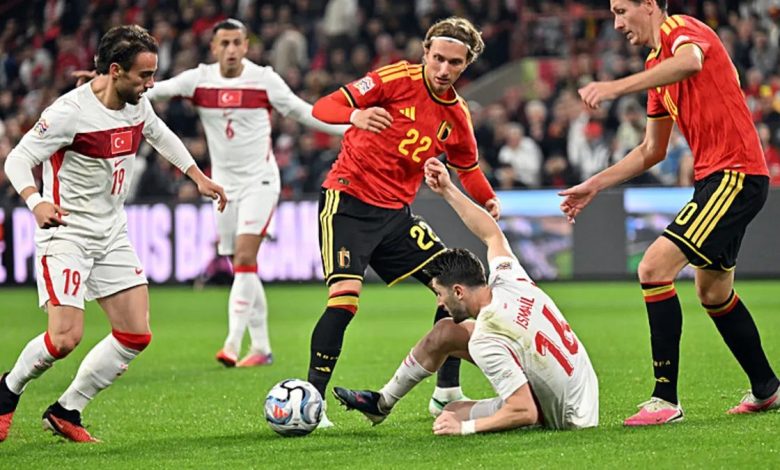 Spor muharrirlerinden Belçika-Türkiye maçı yorumu! "Montella'nın elinde eriyip gidiyor" 4 spor muharrirlerinden belcika turkiye maci yorumu montellanin elinde eriyip gidiyor 3XhVnUIl