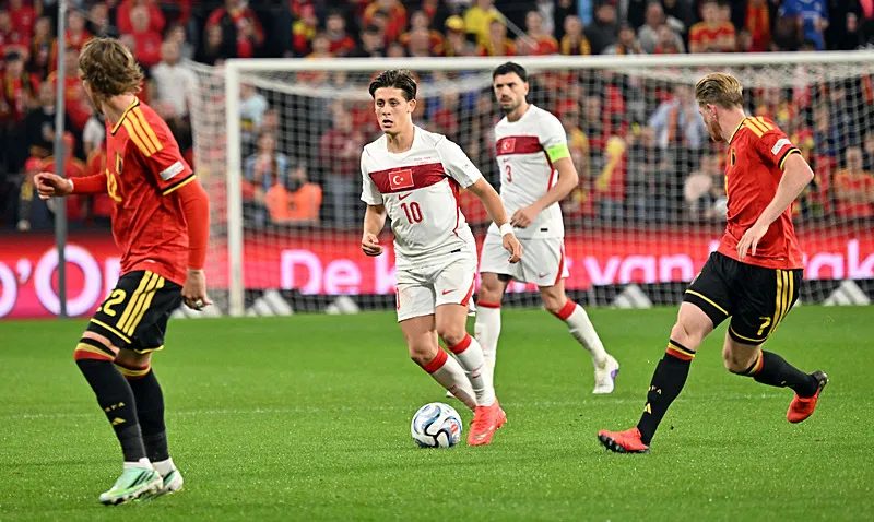 Spor muharrirlerinden Belçika-Türkiye maçı yorumu! "Montella'nın elinde eriyip gidiyor" 7 spor muharrirlerinden belcika turkiye maci yorumu montellanin elinde eriyip gidiyor 5 mJWkur19