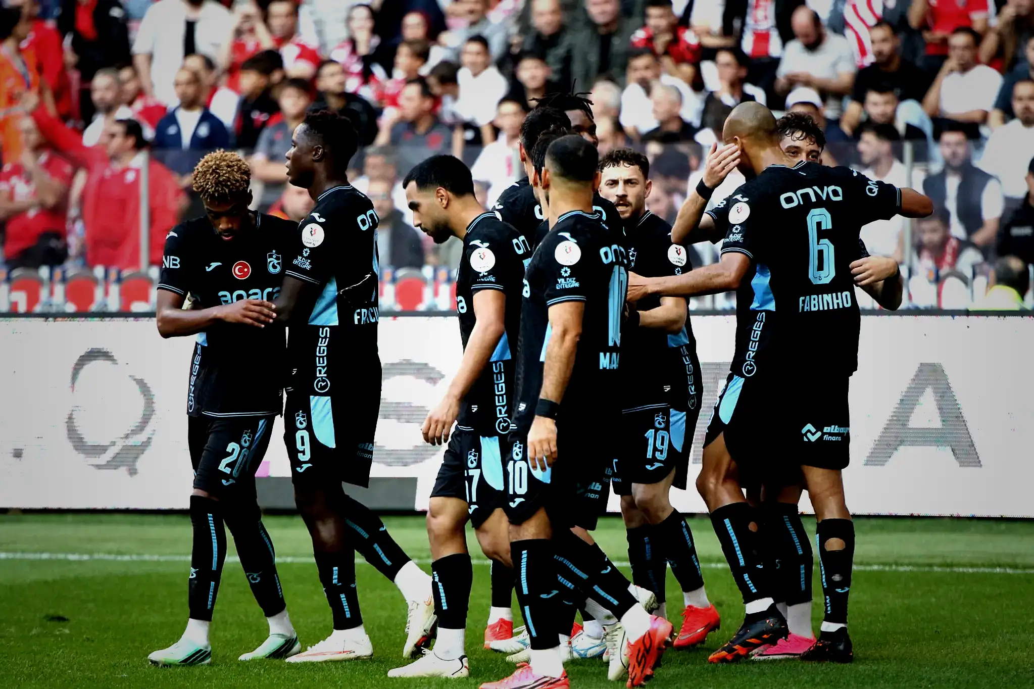 Spor muharrirlerinden flaş Samsunspor-Trabzonspor maçı yorumları! 11 spor muharrirlerinden flas samsunspor trabzonspor maci yorumlari 9 URALN1LH