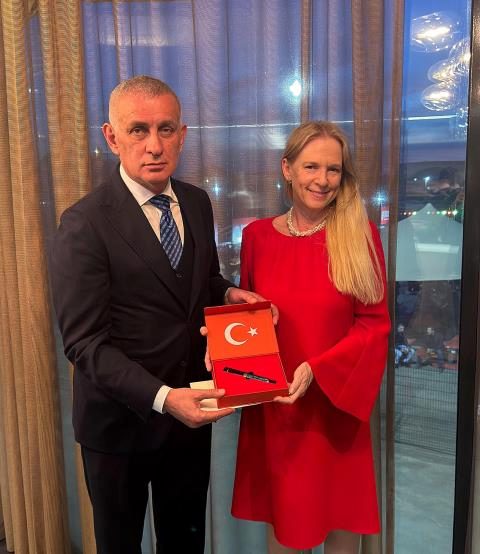 TFF Başkanı Hacıosmanoğlu, RBFA Başkanı Van Damme ile Bir Araya Geldi 5 tff baskani haciosmanoglu rbfa baskani van damme ile bir araya geldi 3 k8PVXFSm
