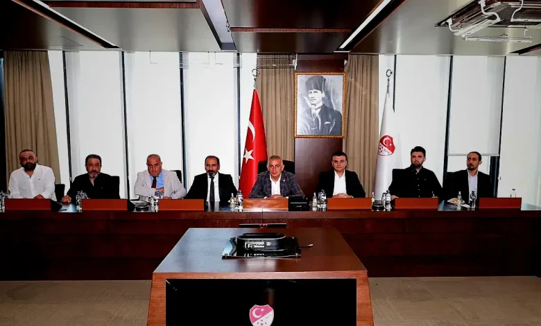 TFF Başkanı İbrahim Hacıosmanoğlu TFF 2. Lig kulüp liderleri ile bir araya geldi 1 tff baskani ibrahim haciosmanoglu tff 2 lig kulup liderleri ile bir araya geldi SF8n8cCg