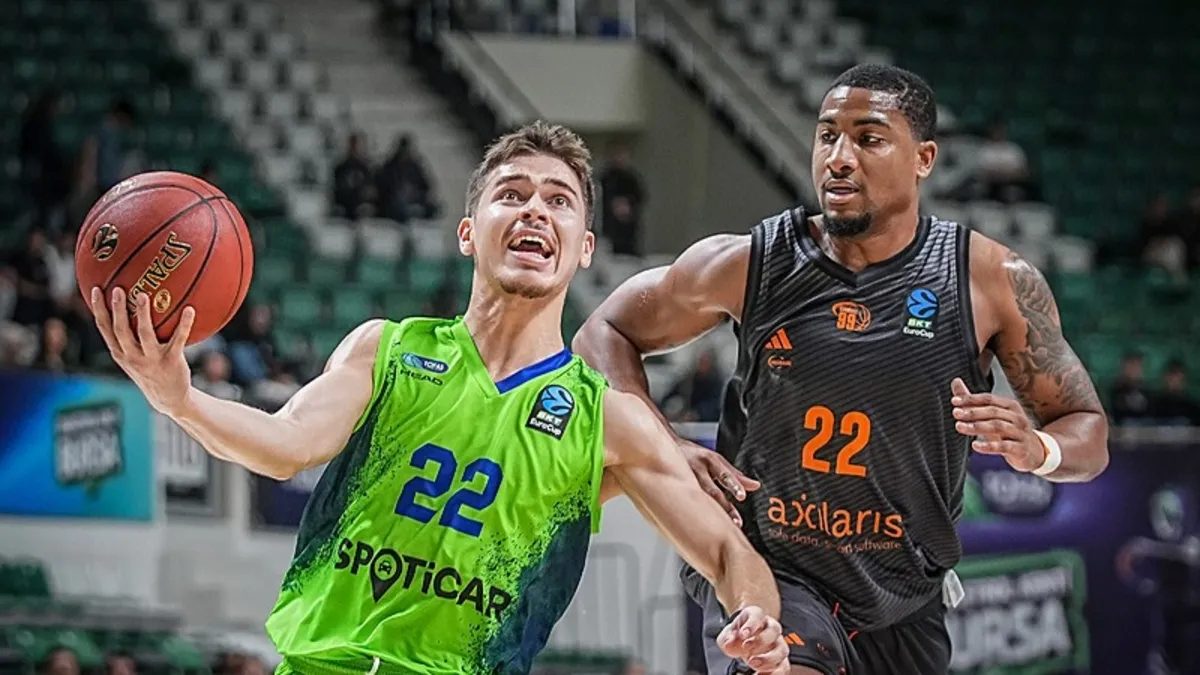 TOFAŞ, EuroCup'a galibiyetle başladı! Niners Chemnitz’i devirdi 10 tofas eurocupa galibiyetle basladi niners chemnitzi devirdi bNPDIIdM