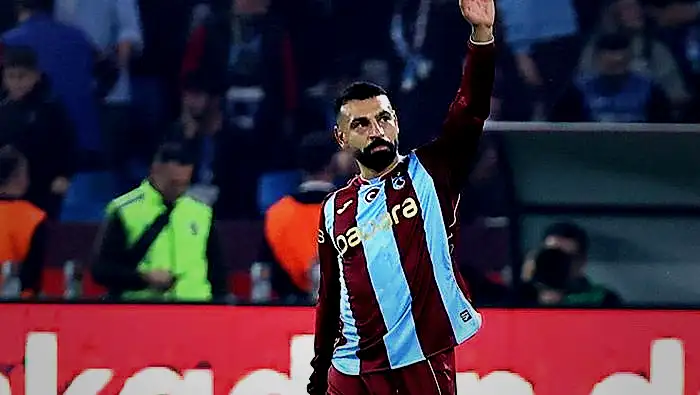 Trabzonspor - Beşiktaş derbisinde penaltı ve kırmızı kart tartışması: 'Verse hürmet duyardık' 4 trabzonspor besiktas derbisinde penalti ve kirmizi kart tartismasi verse hurmet duyardik 2 AMw9sMm5