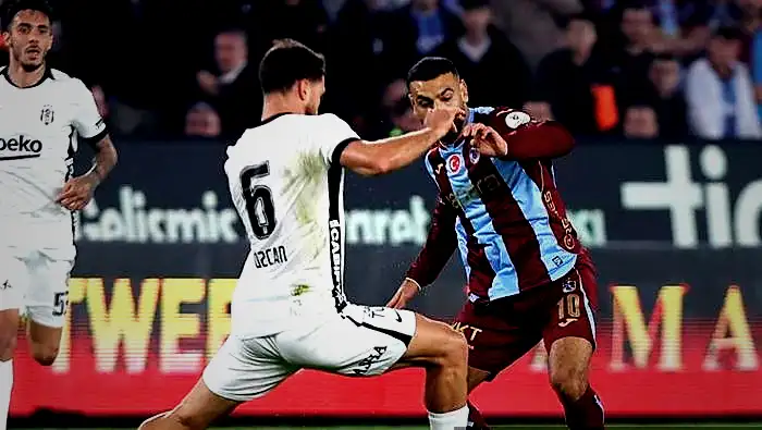 Trabzonspor - Beşiktaş maçında nefes kesen anlar! 1 dakikada iki inanılmaz durum 2 trabzonspor besiktas macinda nefes kesen anlar 1 dakikada iki inanilmaz durum 0 YkcfsaH6