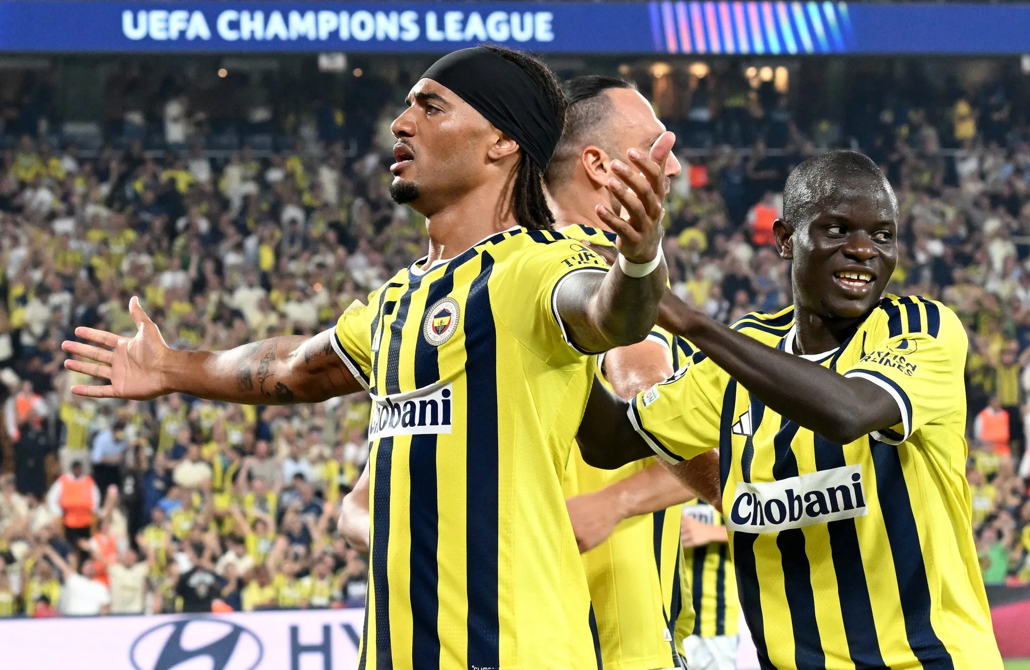 TRANSFER HABERİ: Fenerbahçe'de beklenmedik ayrılık! Herkes karşıt köşe olacak 18 transfer haberi fenerbahcede beklenmedik ayrilik herkes karsit kose olacak 16 3HHBBdbZ