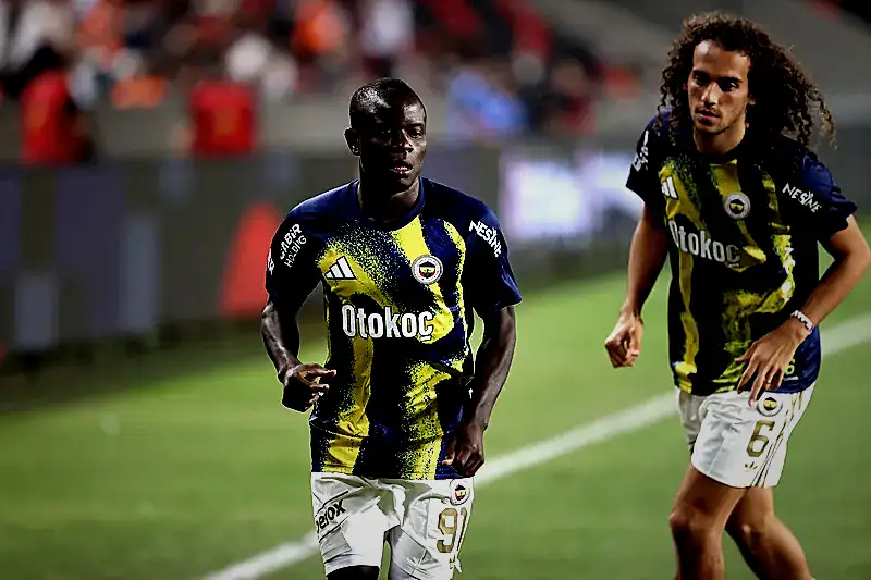 TRANSFER HABERİ: Fenerbahçe'de flaş ayrılık kararı! Alana bile çıkamadan veda ediyor 6 transfer haberi fenerbahcede flas ayrilik karari alana bile cikamadan veda ediyor 4 2bV93Gpi