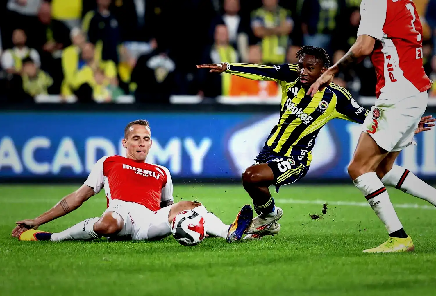 transfer haberi fenerbahcede flas ayrilik karari menajeriyle gorustu ve 3 nFcGE8Xm