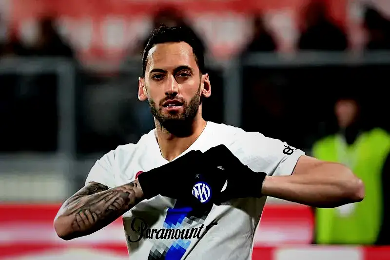 TRANSFER HABERİ: Fenerbahçe'den Hakan Çalhanoğlu bombası! 13 transfer haberi fenerbahceden hakan calhanoglu bombasi 11 73jnI1eJ