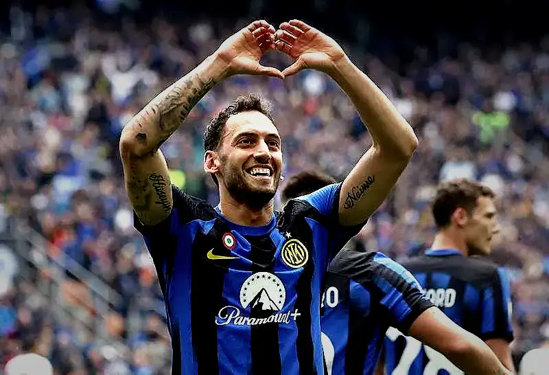 TRANSFER HABERİ: Fenerbahçe'den Hakan Çalhanoğlu bombası! 7 transfer haberi fenerbahceden hakan calhanoglu bombasi 5 gPXi9Oql