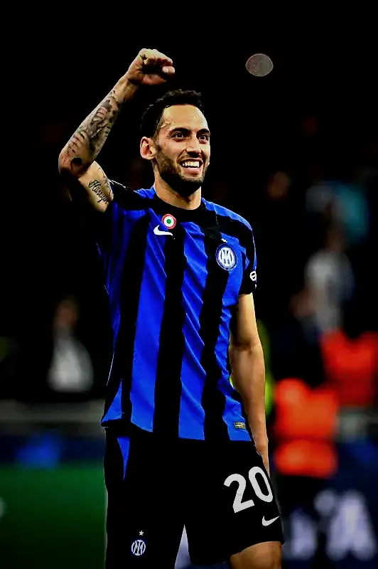 TRANSFER HABERİ: Fenerbahçe'den Hakan Çalhanoğlu bombası! 8 transfer haberi fenerbahceden hakan calhanoglu bombasi 6