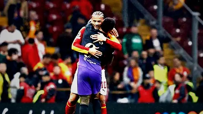Tümer Metin'den Galatasaraylı yıldıza sert tepki! 'Ben olsam gırtlağına yapışırım' 4 tumer metinden galatasarayli yildiza sert tepki ben olsam girtlagina yapisirim 2 ep1NETrr