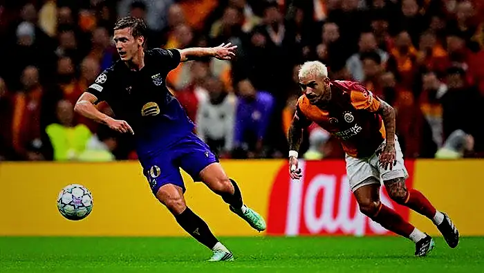 Tümer Metin'den Galatasaraylı yıldıza sert tepki! 'Ben olsam gırtlağına yapışırım' 5 tumer metinden galatasarayli yildiza sert tepki ben olsam girtlagina yapisirim 3 kb7YgzH7