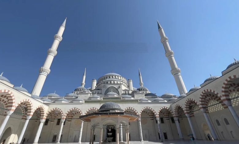 Türk bayraklı Cuma bildirileri 2026 | 14 Ağustos fotoğraflı, bayraklı cuma bildirileri 1 turk bayrakli cuma bildirileri 2026 14 agustos fotografli bayrakli cuma bildirileri i7ObwYwe