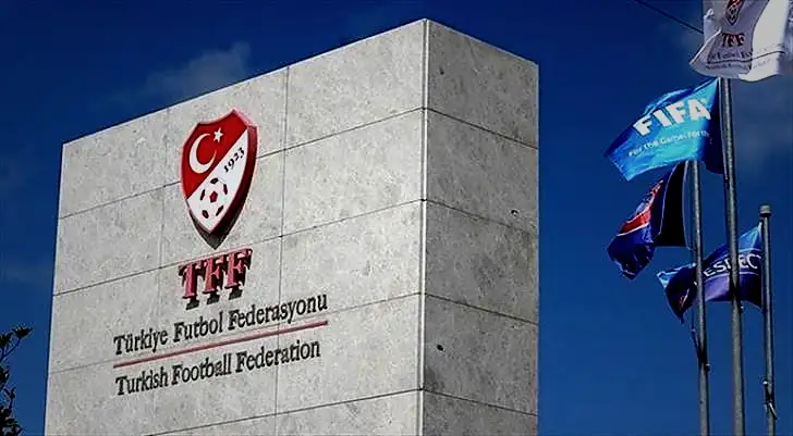Türkiye Futbol Federasyonu istifayı resmen açıkladı! 1 turkiye futbol federasyonu istifayi resmen acikladi tSJkKgI2