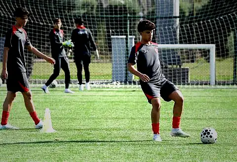 U15 Ulusal Ekibimiz, 2026 FIFA U15 Dünya Kupası Hazırlıklarına Başladı 11 u15 ulusal ekibimiz 2026 fifa u15 dunya kupasi hazirliklarina basladi 9 hn6648Va