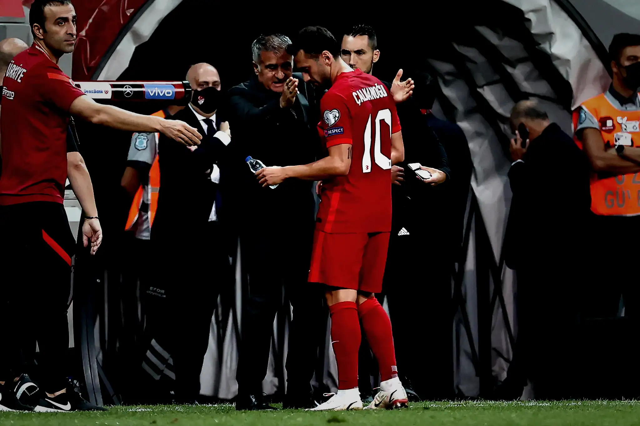 Ulusal gruba geri mi dönüyor? Montella'nın ayrılığı sonrası flaş iddia! 10 ulusal gruba geri mi donuyor montellanin ayriligi sonrasi flas iddia 8 Eb58RSah