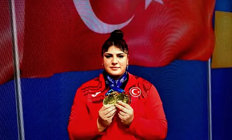 Ulusal halterci Tuana Süren, Avrupa Gençler Şampiyonası'nda 3 altın madalya elde etti 1 ulusal halterci tuana suren avrupa gencler sampiyonasinda 3 altin madalya elde etti 4tlctVOl