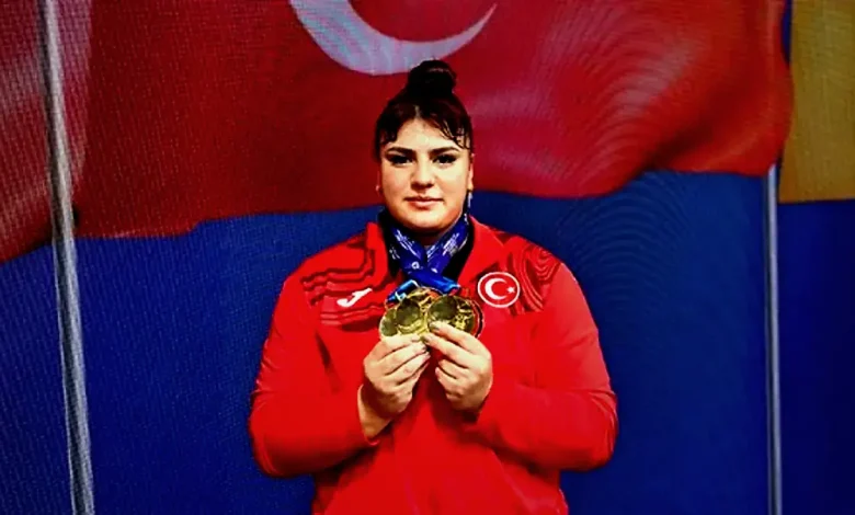 Ulusal halterci Tuana Süren, Avrupa Gençler Şampiyonası'nda 3 altın madalya elde etti 1 ulusal halterci tuana suren avrupa gencler sampiyonasinda 3 altin madalya elde etti K5Ch2jEf