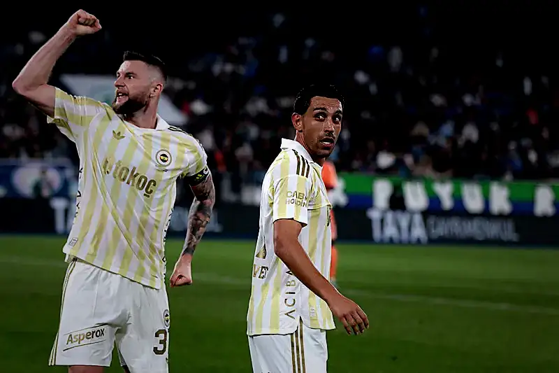 Usta müelliften Fenerbahçeli yıldıza eleştiri! "Rizesporlu bir oyuncu üzere oynadı" 12 usta muelliften fenerbahceli yildiza elestiri rizesporlu bir oyuncu uzere oynadi 10 mkXEa5lP