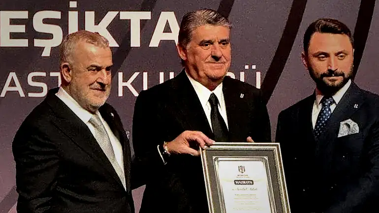 Ve Beşiktaş Başkanı Serdal Adalı mazbatayı aldı! 'Hayatımın en manalı dönemi' 2 ve besiktas baskani serdal adali mazbatayi aldi hayatimin en manali donemi 0 RS5q1WM7